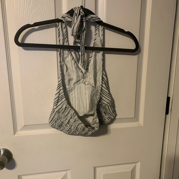 XS American Eagle crop top - Picture 2 of 3